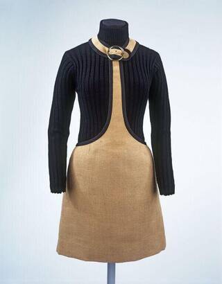 pinafore dress