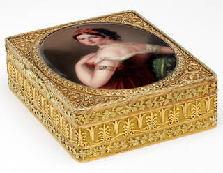 snuffbox