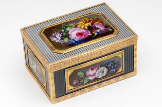 snuffbox